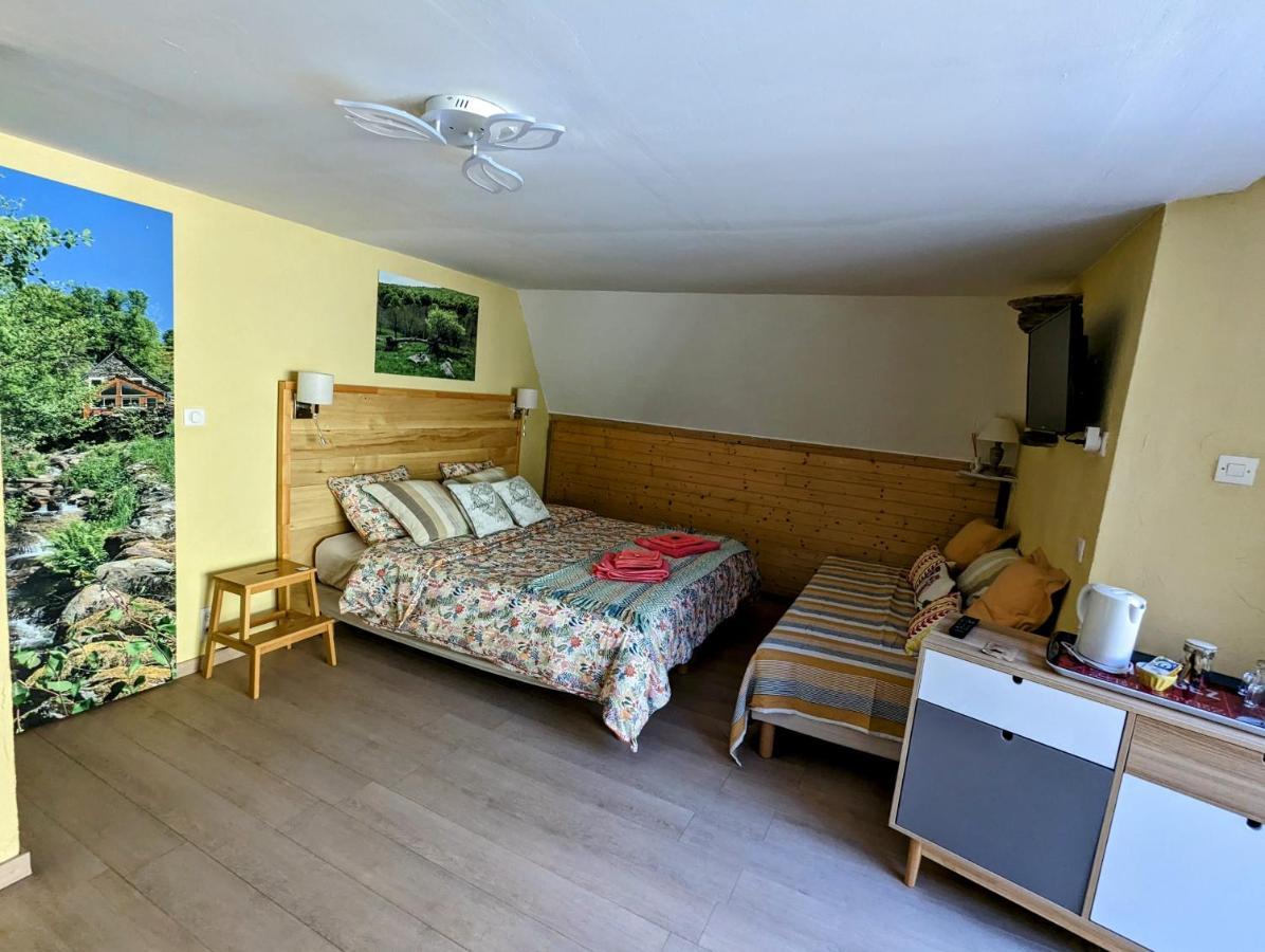 Chambres D'Hotes Le Lepadou-Bas Saint-Chély-dʼAubrac Zewnętrze zdjęcie