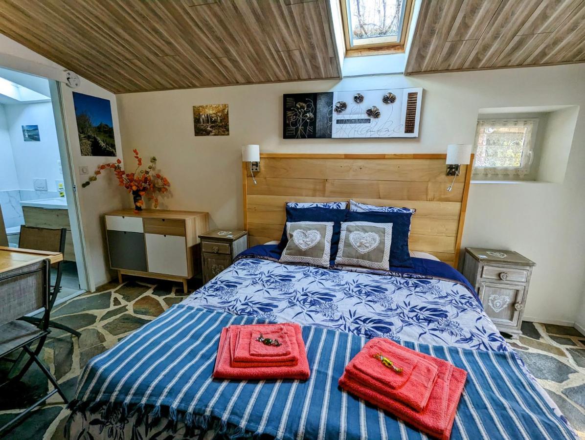 Chambres D'Hotes Le Lepadou-Bas Saint-Chély-dʼAubrac Zewnętrze zdjęcie